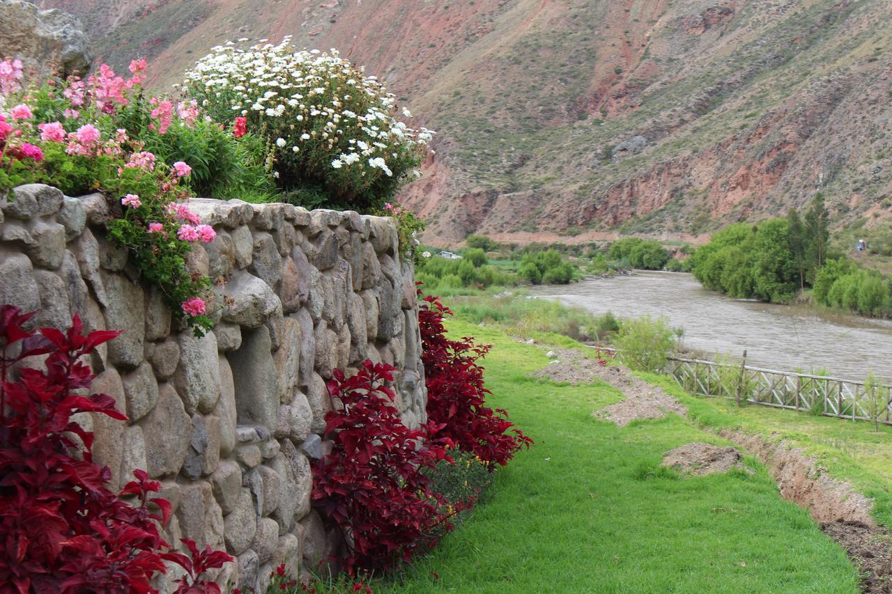 Taypikala Deluxe Valle Sagrado Urubamba Exterior foto